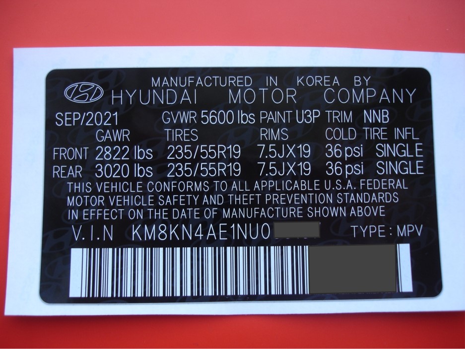 hyundai  дублирующая наклейка