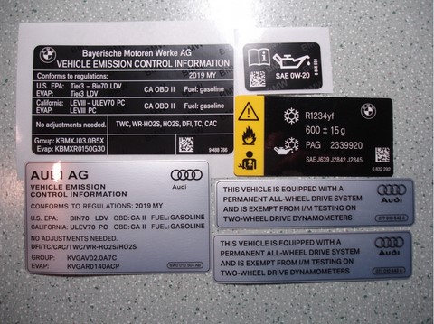 Технические наклейки для автомобилей BMW и AUDI.